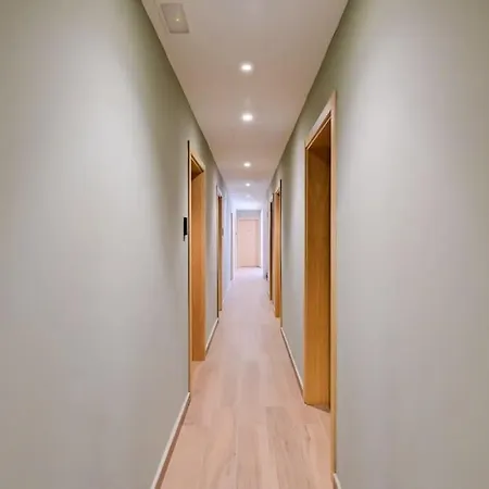 Lovely Studio, Fully Equipped & Near Subway N7 아파트 *