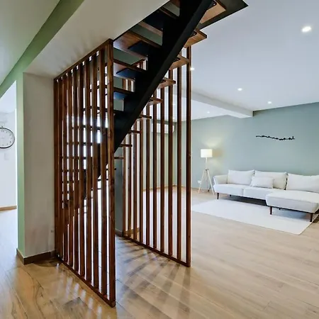 Lovely Studio, Fully Equipped & Near Subway N7 아파트